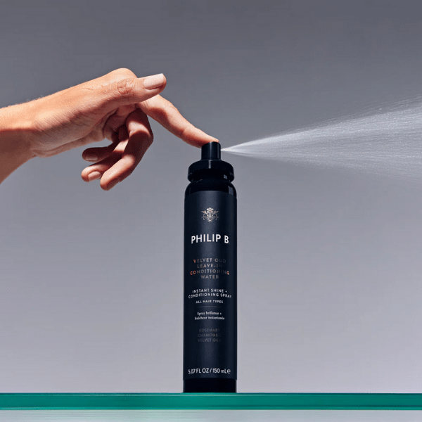 Velvet Oud Leave-in Conditioning  Water
