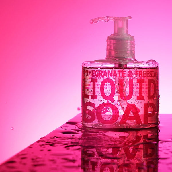 Eau'd Italie - Pomegranate & Freesia Liquid Soap - Product open