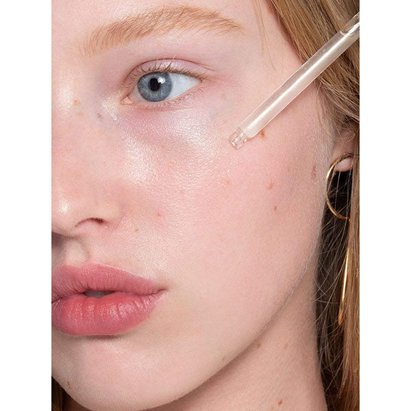 ILIA Beauty - True Skin Radiant Priming Serum - Product swatch