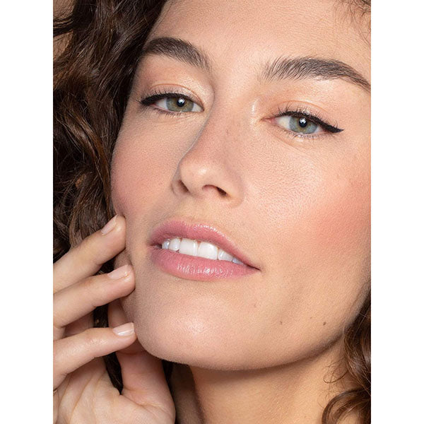 ILIA Beauty - Clean Line Liquid Liner - Model 2