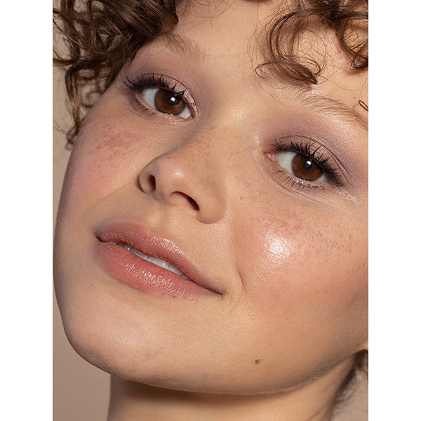 ILIA Beauty - The Necessary Eyeshadow Palette - Model 1
