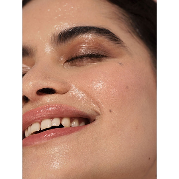 ILIA Beauty - Blue Light Face Mist - Model 2