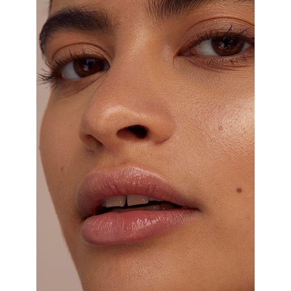 ILIA Beauty - Lip Wrap Treatment Mask - Model 1