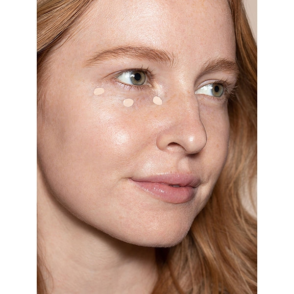 ILIA Beauty - True Skin Serum Concealer - Model shot 01