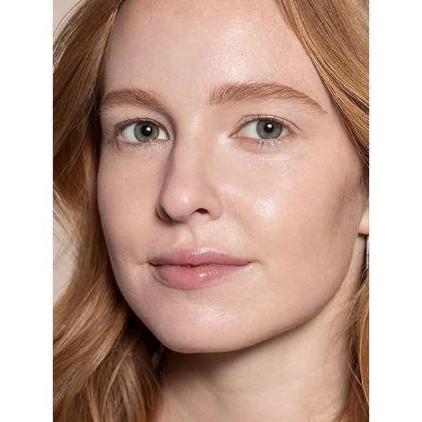 ILIA Beauty - True Skin Serum Concealer - Model 2