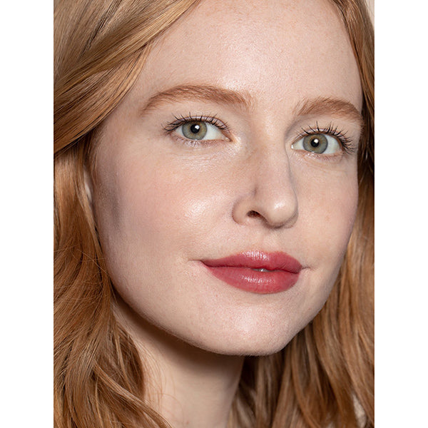 ILIA Beauty - Balmy Tint Hydrating Lip Balm - Wanderlust - Model 2