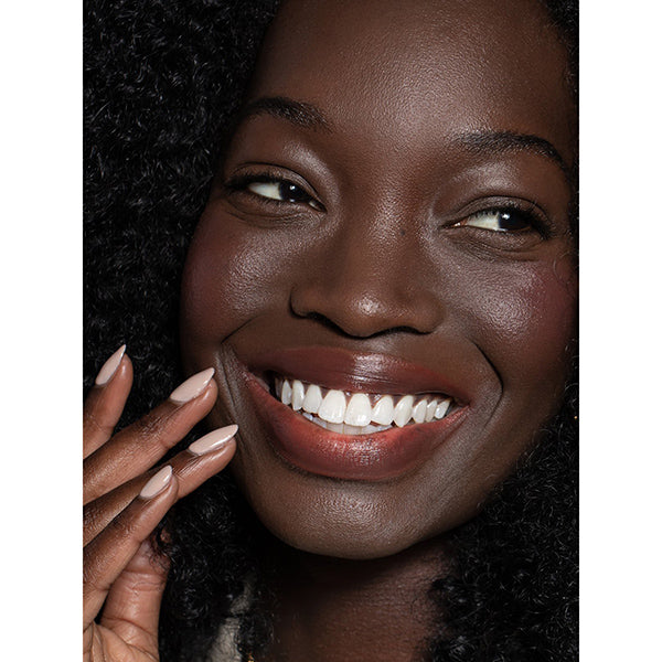 ILIA Beauty - Balmy Tint Hydrating Lip Balm - Wanderlust - Model 3