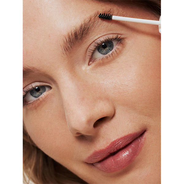 ILIA Beauty - In Frame Brow Gel - Model Shot 